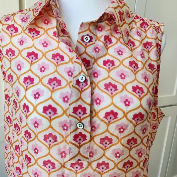 Cabi Bungalow Top Spring 2023 Floral Print Pink Cute Pretty Sleeveless Small - Picture 4 of 13
